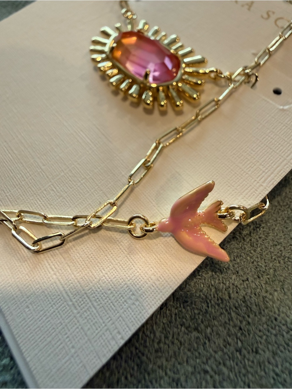 Kendra Scott | Elisa Gold Sunburst Pink Ombre Stone Necklace - Picture 3 of 5